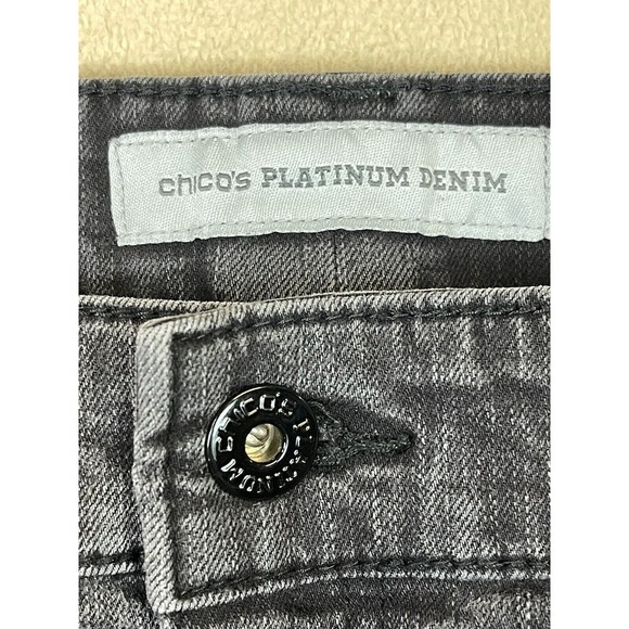 Chicos Jeans Adult 1 Short Gray Platinum Denim Stretch Comfort Womens - Picture 8 of 13